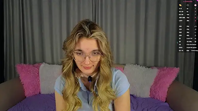 vivyboo111 online show from 11-21-25, 09:03