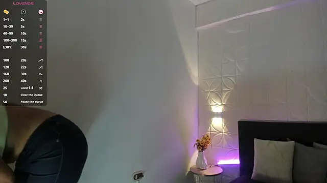 EmillyLim online show from 04-09-26, 08:26