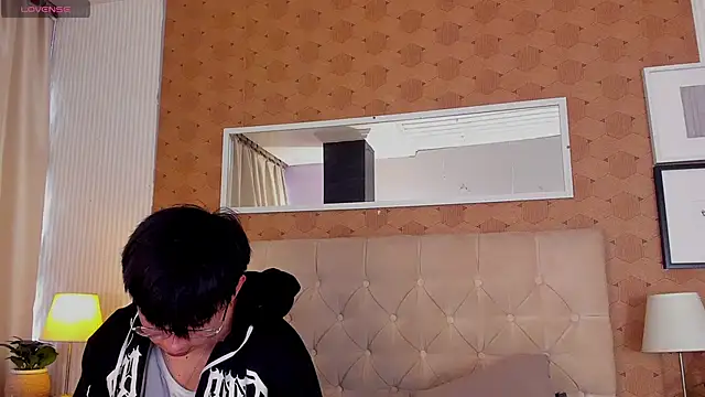 liam twiink online show from 12-20-25, 07:28