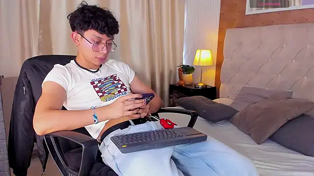 liam twiink online show from 01-14-26, 08:01