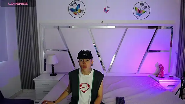 oblivionlove online show from 02-04-26, 12:33