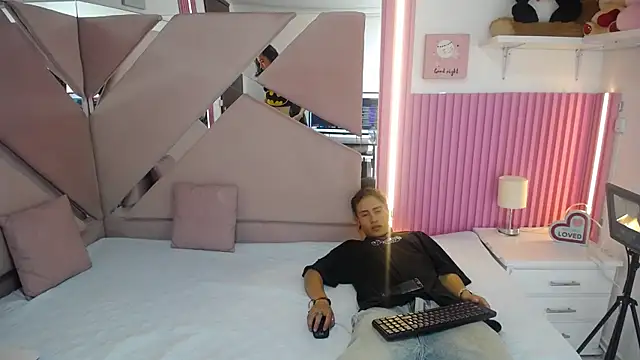 oblivionlove online show from 03-24-26, 08:53