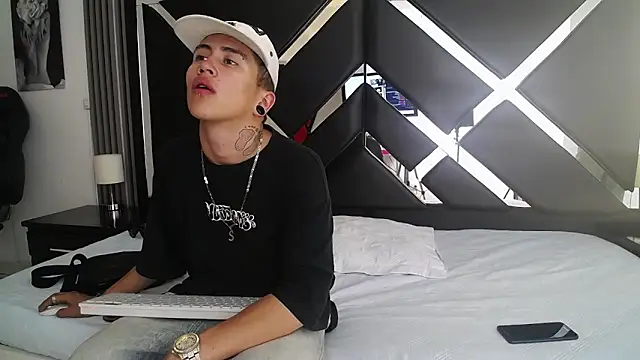 oblivionlove online show from 03-04-26, 02:47