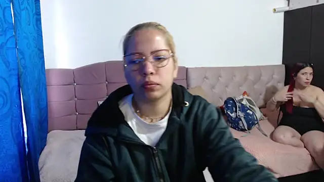 Snapshot of LITTLEKITTY19 chatting on 01-13-26, 12:31 LITTLEKITTY19 online show from 01-13-26, 12:31