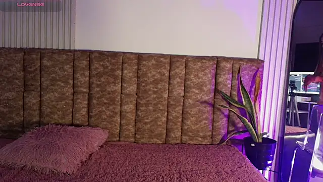 Missdionne curly online show from 03-21-26, 11:25