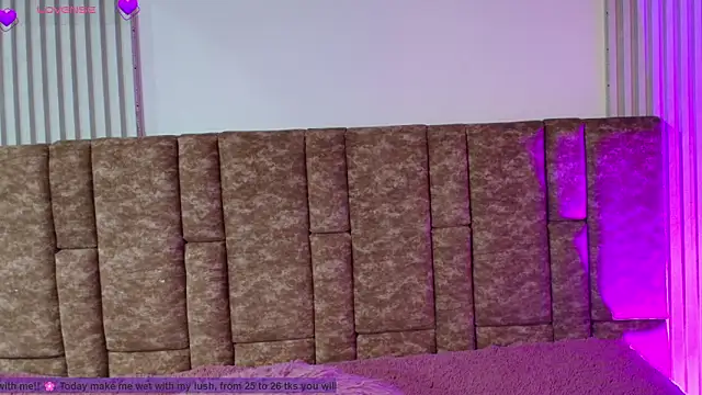 Snapshot of Missdionne_curly chatting on 02-26-26, 11:21 Missdionne curly online show from 02-26-26, 11:21