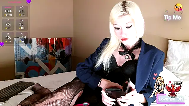 GirlFeetQueen online show from 11-10-25, 08:58