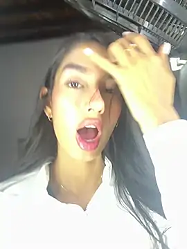 Julieta Duque online show from 03-26-26, 02:21