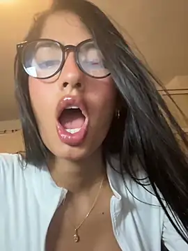 Julieta Duque online show from 02-01-26, 01:26