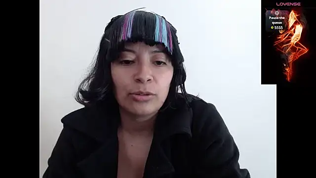 Acelinrose online show from 10-29-25, 07:57