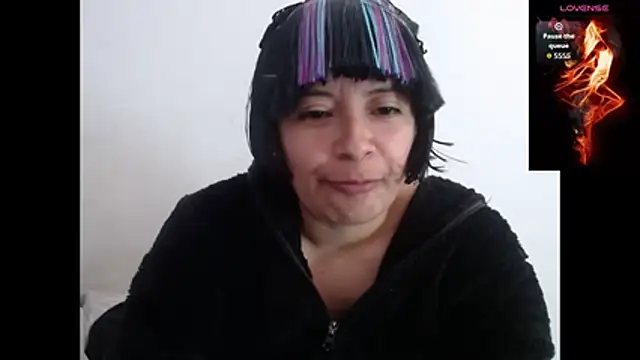 Acelinrose online show from 11-17-25, 08:13