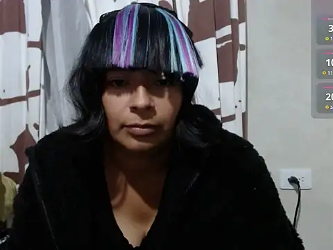Acelinrose online show from 05-27-26, 01:57