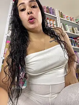 Snapshot of FOX_LATINA chatting on 06-05-26, 08:58 FOX LATINA online show from 06-05-26, 08:58