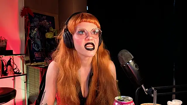 Snapshot of tacodeluxxxe chatting on 05-28-26, 04:31 tacodeluxxxe online show from 05-28-26, 04:31