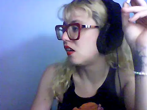 BlondieTami online show from 10-23-25, 11:31