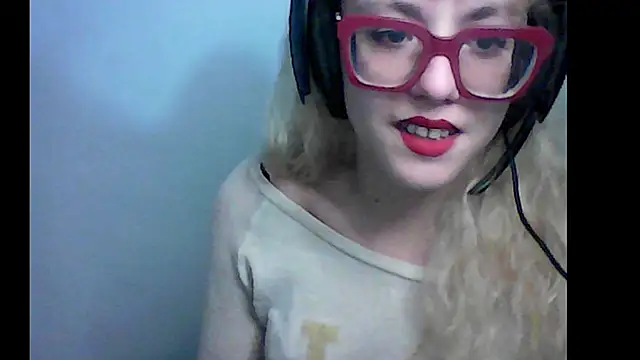 BlondieTami online show from 10-10-25, 05:03