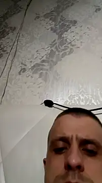 Snapshot of Adidas7217 chatting on 11-21-25, 11:04 Adidas7217 online show from 11-21-25, 11:04