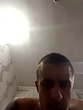 Adidas7217 online show from 11-10-25, 07:52