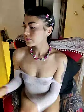 Snapshot of ValeNiitaLuv chatting on 06-25-26, 12:41 ValeNiitaLuv online show from 06-25-26, 12:41