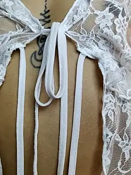 Snapshot of ValeNiitaLuv chatting on 02-12-26, 04:34 ValeNiitaLuv online show from 02-12-26, 04:34