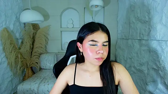 ambarina r online show from 10-22-25, 03:17
