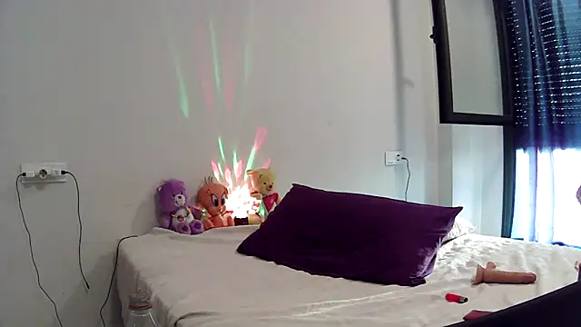 Snapshot of Catylandi1 chatting on 10-18-25, 04:53 Catylandi1 online show from 10-18-25, 04:53