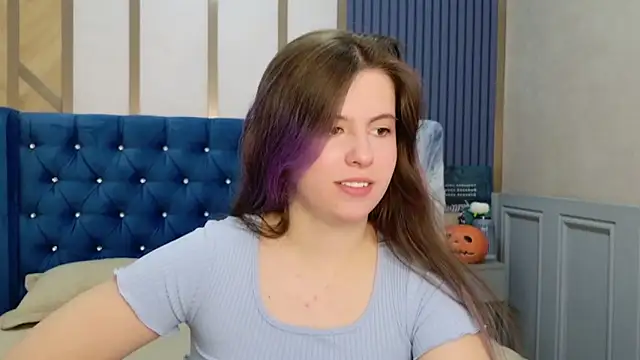 Akira Halls online show from 10-29-25, 08:52