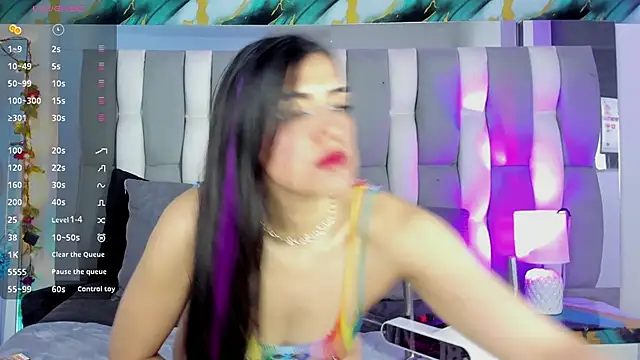 IsaDiiaz online show from 11-29-25, 04:45