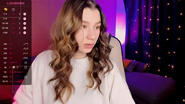 LinaBlossom  online show from 01-18-26, 08:40