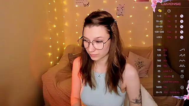 LinaBlossom  online show from 09-28-25, 02:29
