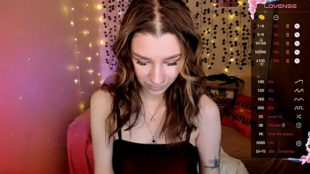 LinaBlossom  online show from 10-31-25, 08:33