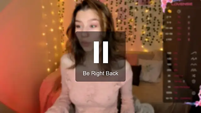 LinaBlossom  online show from 10-10-25, 02:34