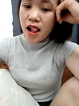 Norah-h online show from 11-12-25, 02:54