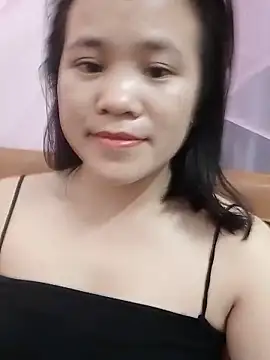 Snapshot of Norah-h chatting on 05-13-26, 02:35 Norah-h online show from 05-13-26, 02:35