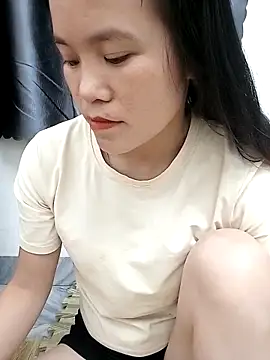 Norah-h online show from 11-08-25, 01:47