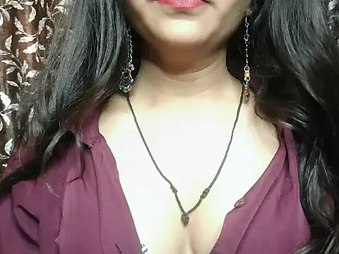 Sweey Bebo online show from 10-28-25, 06:23