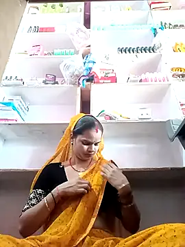 Snapshot of Payalji_p chatting on 09-30-25, 07:03 Payalji p online show from 09-30-25, 07:03