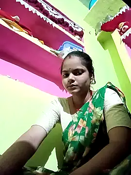 Snapshot of Payalji_p chatting on 10-21-25, 04:45 Payalji p online show from 10-21-25, 04:45