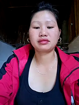 Snapshot of diamond-- chatting on 10-03-25, 12:47 diamond-- online show from 10-03-25, 12:47