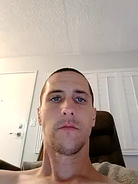 Snapshot of slickdickfreak chatting on 05-09-26, 03:43 slickdickfreak online show from 05-09-26, 03:43