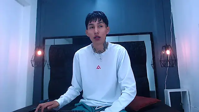 Daniel delux  online show from 10-08-25, 11:01