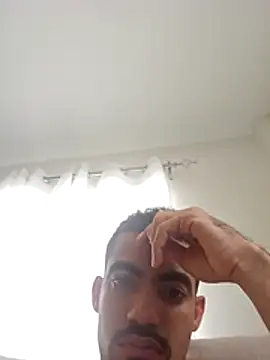 Snapshot of porncorn00 chatting on 11-29-25, 08:31 porncorn00 online show from 11-29-25, 08:31