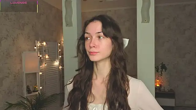 ReneeLippeatt online show from 10-08-25, 07:36