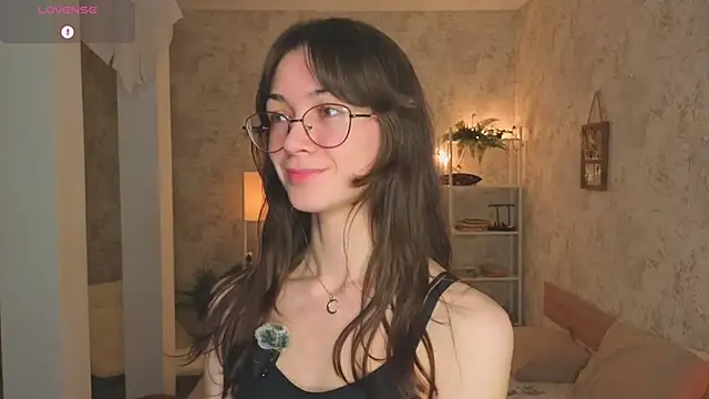 ReneeLippeatt online show from 11-05-25, 07:28