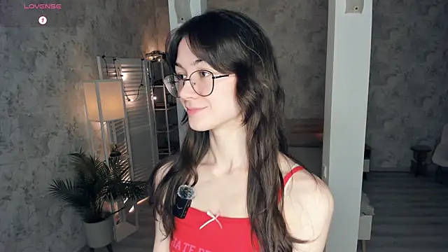 ReneeLippeatt online show from 11-16-25, 07:40