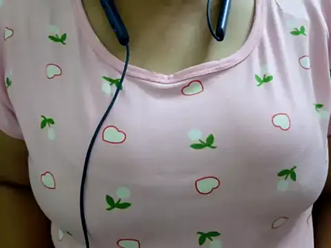 tamilqueenbaby online show from 10-10-25, 02:07