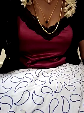 Snapshot of jasminetaml chatting on 10-08-25, 03:52 jasminetaml online show from 10-08-25, 03:52
