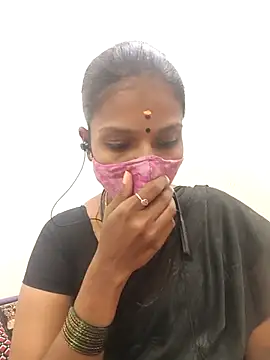 Tamil Yalini12 online show from 10-31-25, 01:52