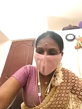 Tamil Yalini12 online show from 02-25-26, 07:14