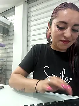 Alisson Stonee online show from 04-19-26, 11:18